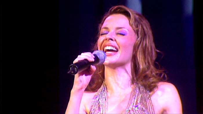 KYLIE MINOGUE 'CONFIDE IN ME' LIVE IN SIDNEY