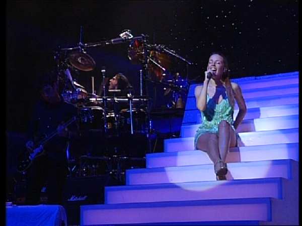 KYLIE MINOGUE 'CONFIDE IN ME' LIVE IN SIDNEY 1998