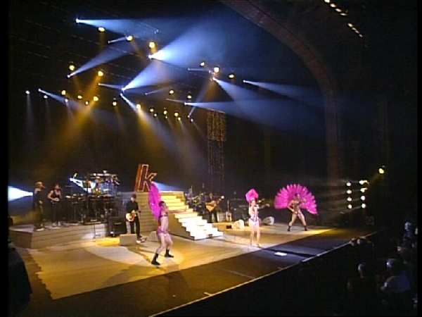 KYLIE MINOGUE 'DANCING QUEEN'LIVE IN SIDNEY 1998