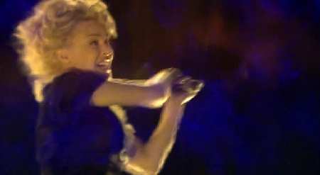 KYLIE MINOGUE EN DR. WHO'S VOYAGE TO THE DAMNED