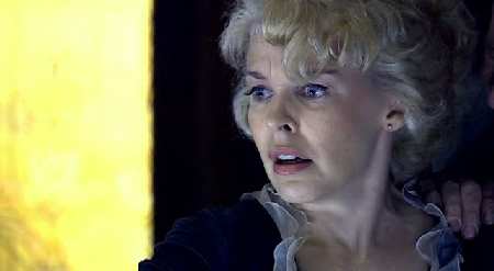 KYLIE MINOGUE EN DR. WHO'S VOYAGE TO THE DAMNED