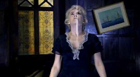 KYLIE MINOGUE EN DR. WHO'S VOYAGE TO THE DAMNED